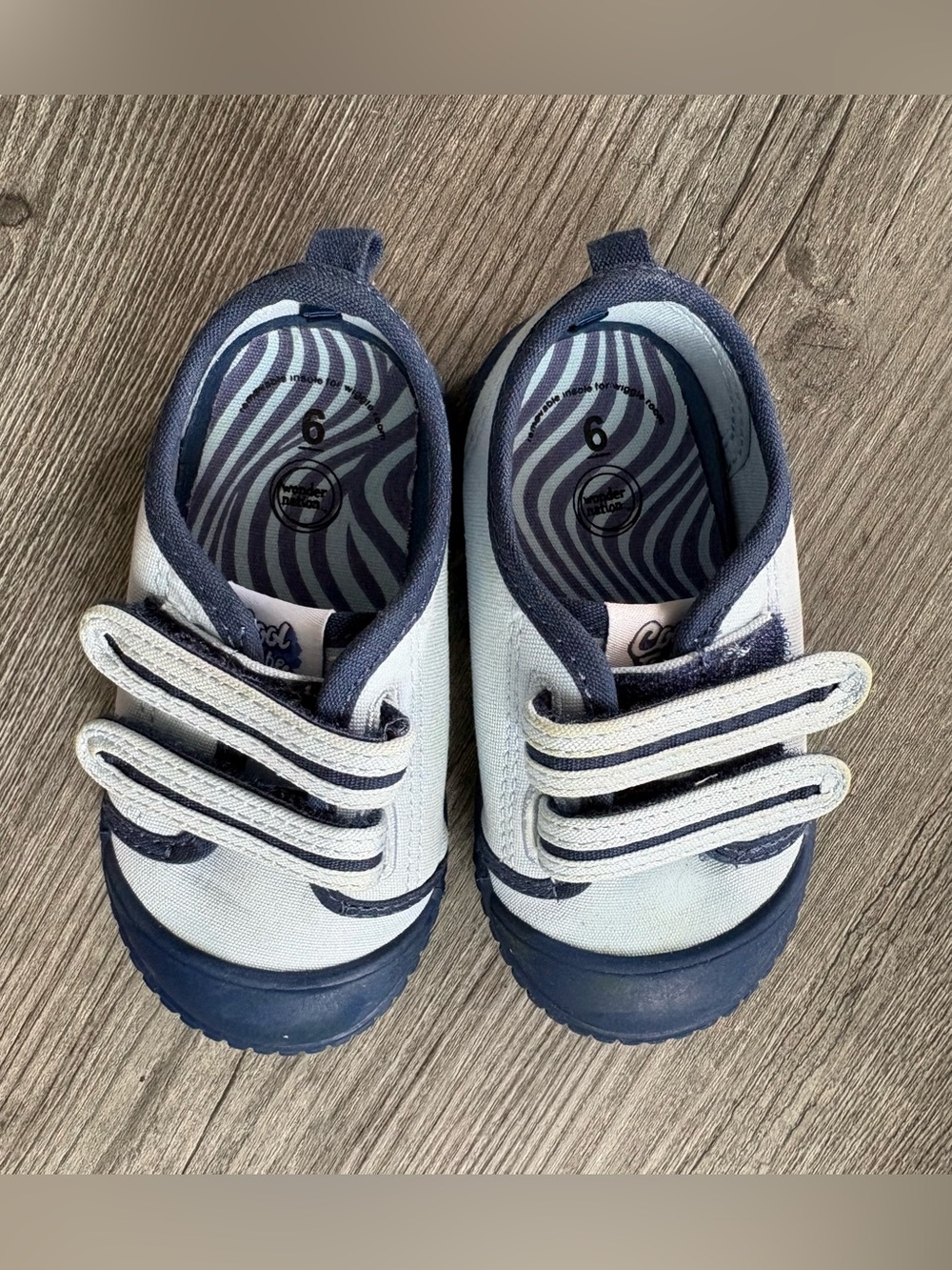 Wonder Nation  Light Blue and Navy Canvas  Baby Sneakers. Size 6